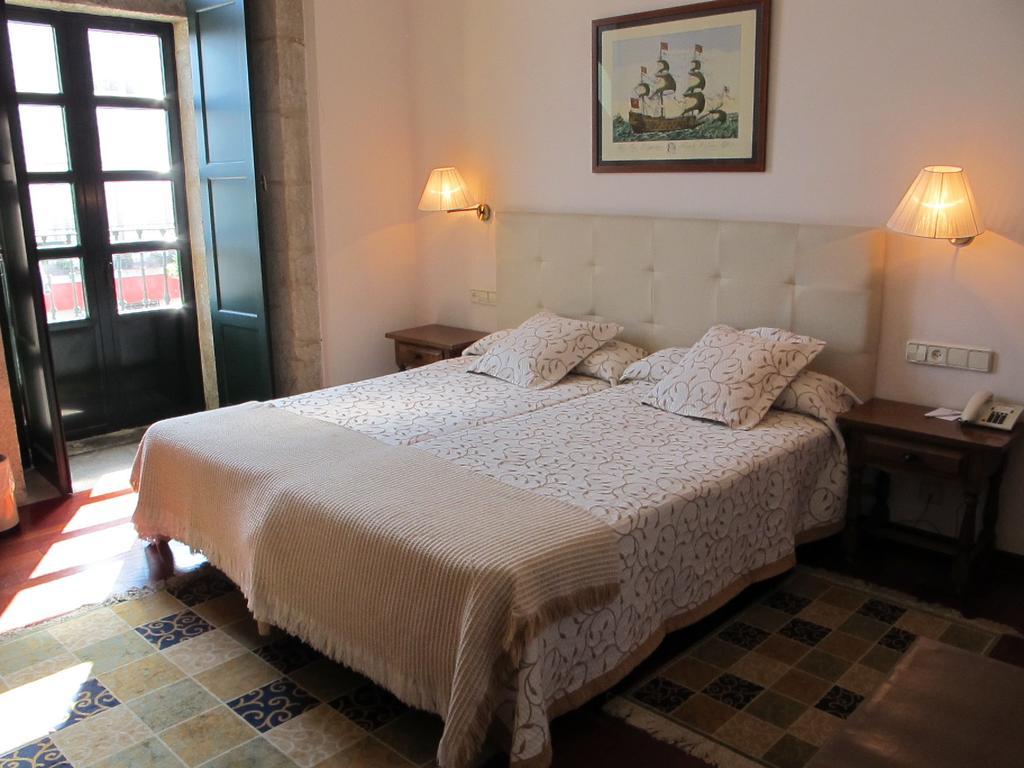 Pazo De Mendoza Hotel Baiona Buitenkant foto